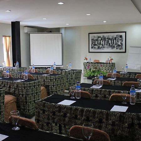 Bumi Cikeas Sentul Bogor Ξενοδοχείο Εξωτερικό φωτογραφία
