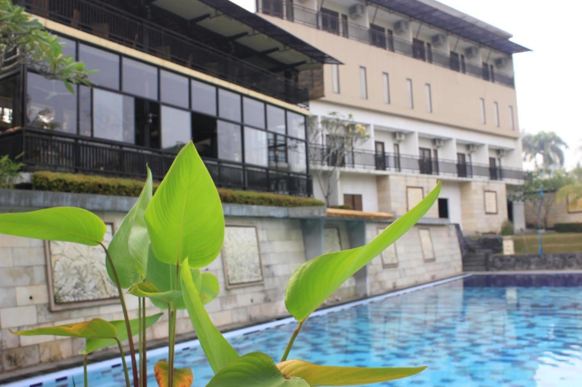 Bumi Cikeas Sentul Bogor Ξενοδοχείο Εξωτερικό φωτογραφία